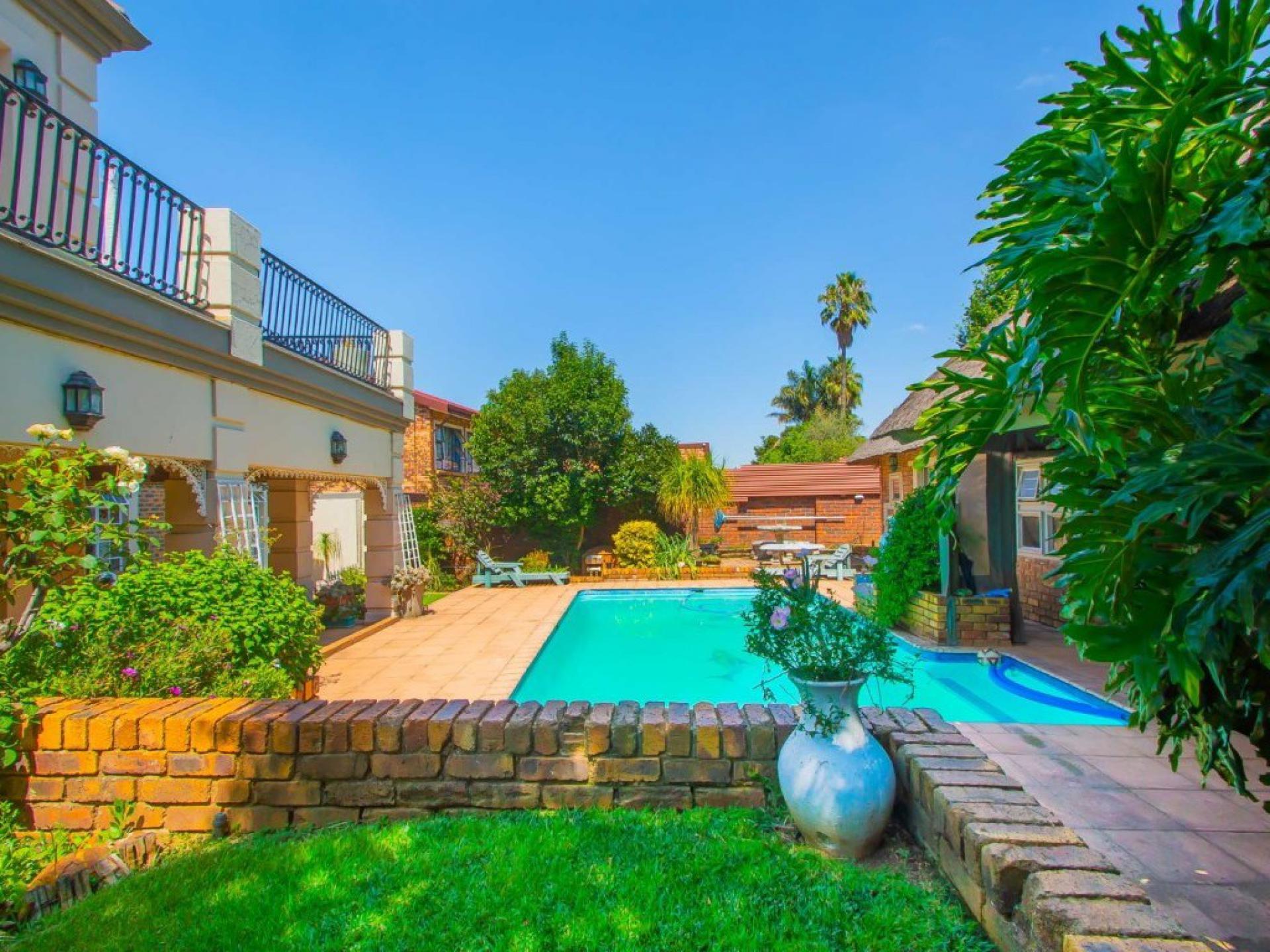  of property in Bergbron