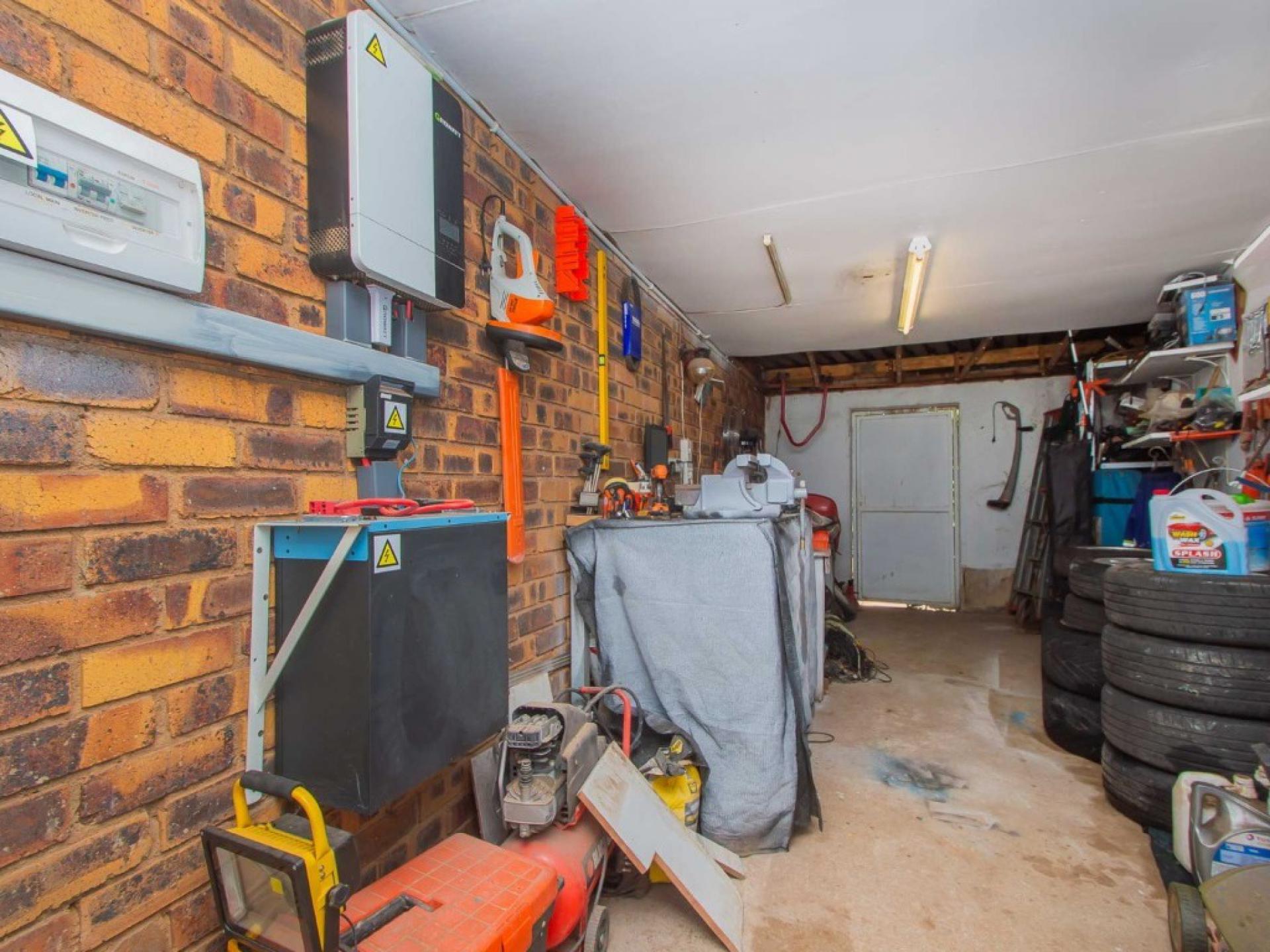  of property in Bergbron