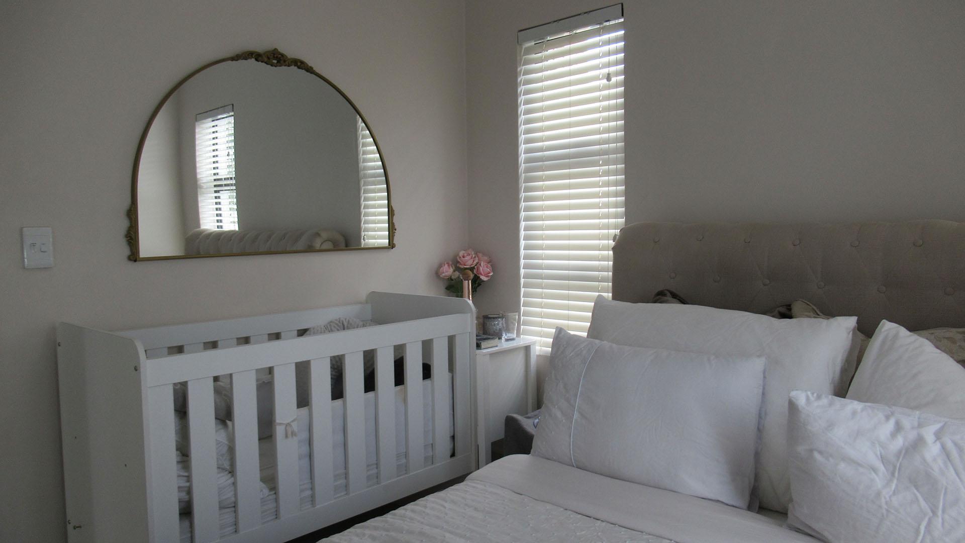 Main Bedroom - 14 square meters of property in Witkoppen