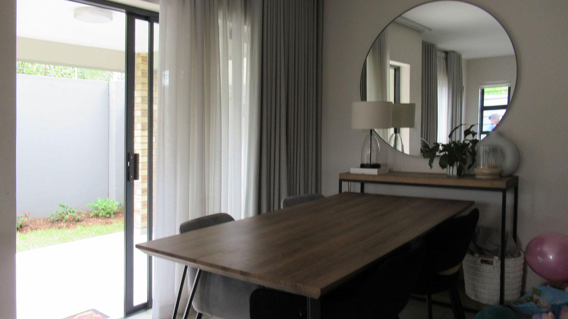 Dining Room - 8 square meters of property in Witkoppen
