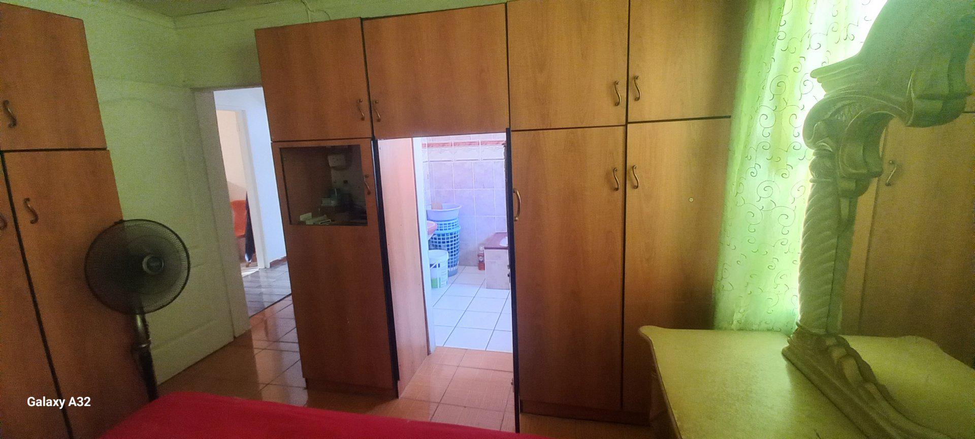  of property in Scenery Park