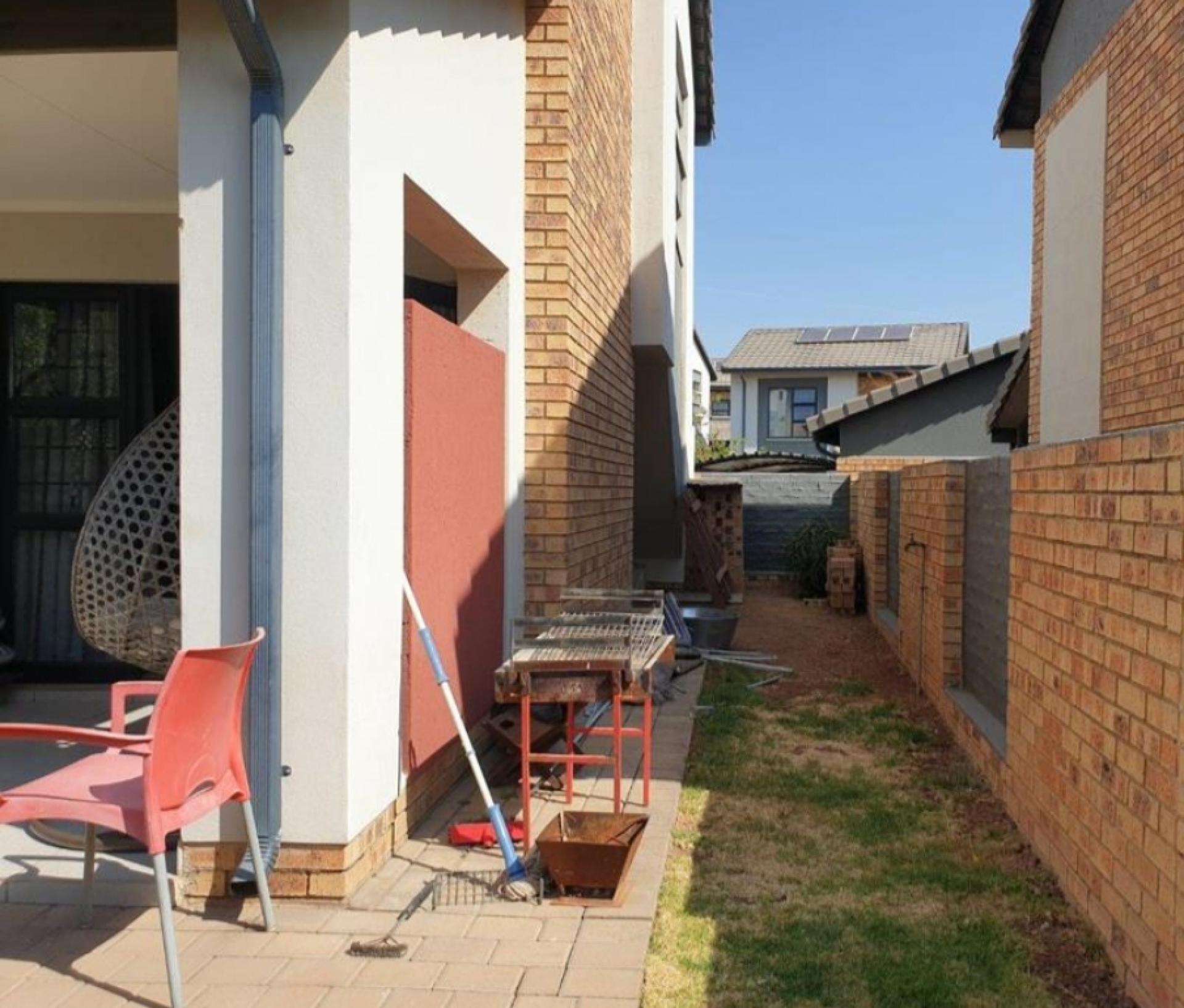  of property in Amberfield