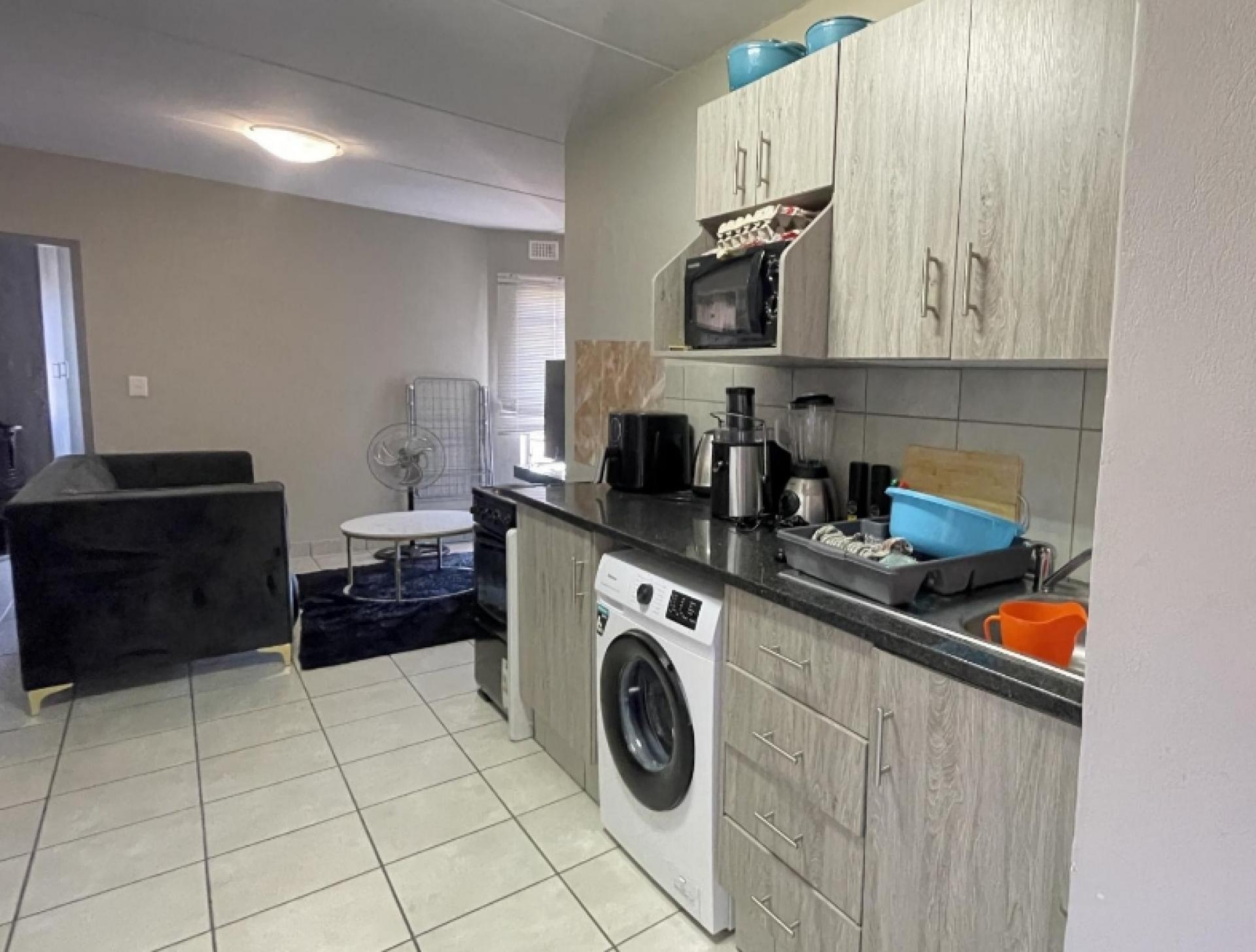  of property in Heuweloord