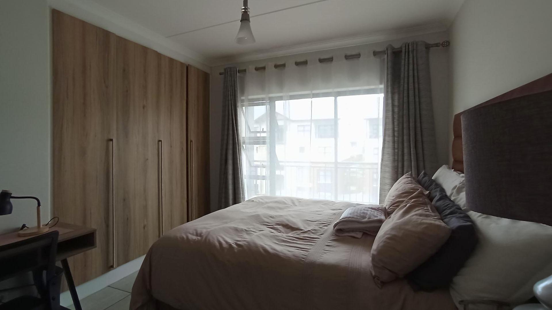 Main Bedroom - 13 square meters of property in Zwartkoppies