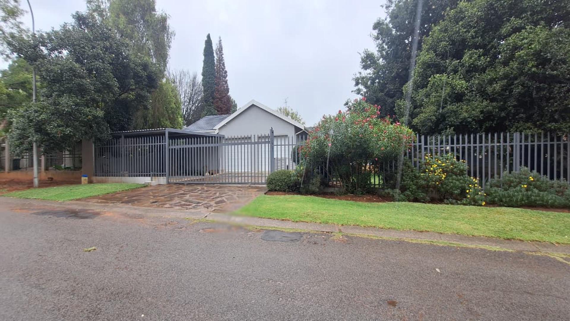 Front View of property in Rynfield