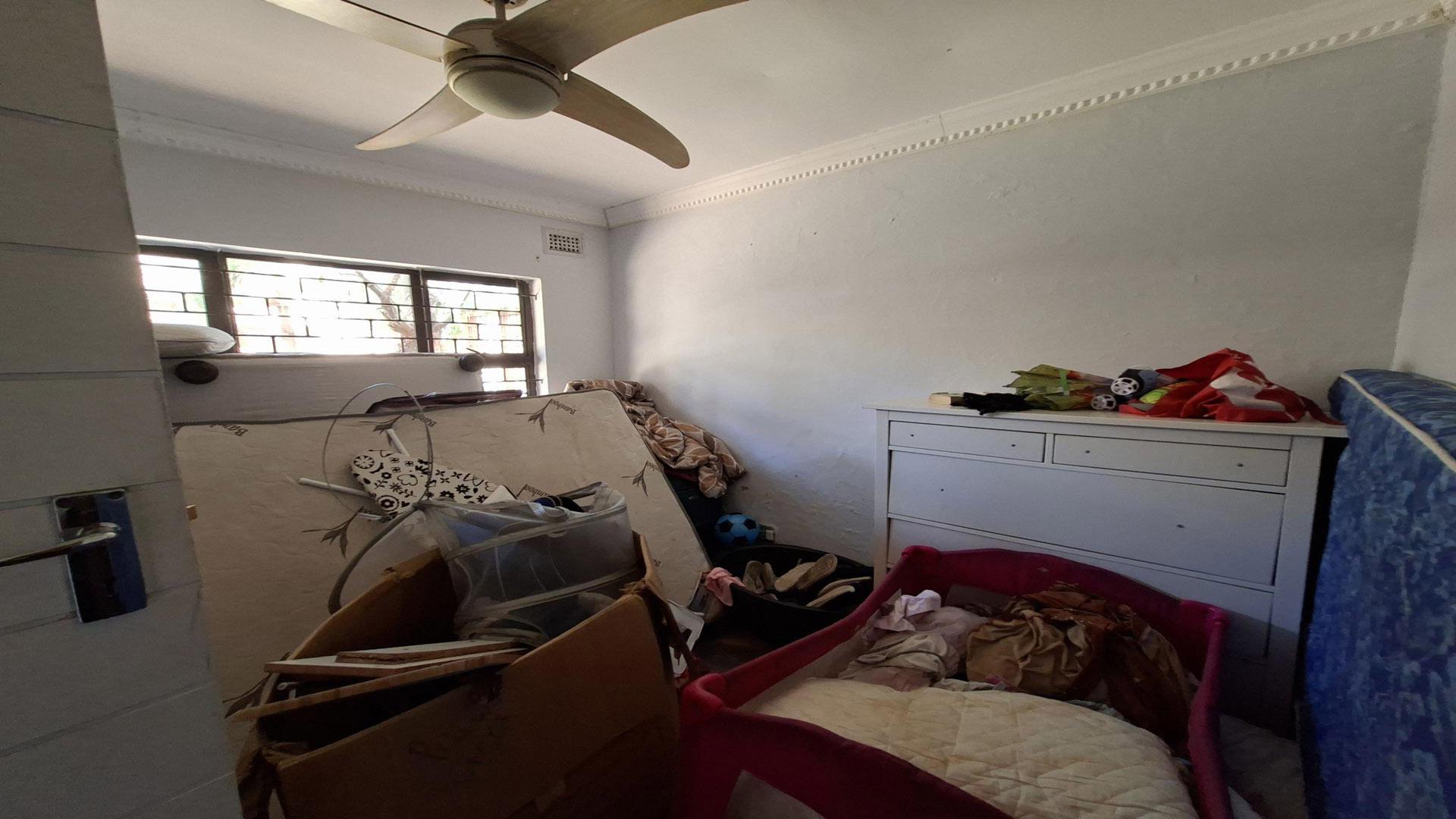 Bed Room 1 of property in Ocean View - DBN