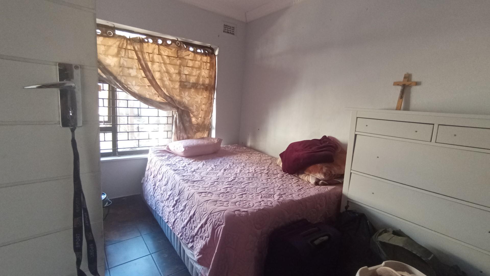 Bathroom 2 of property in Ocean View - DBN