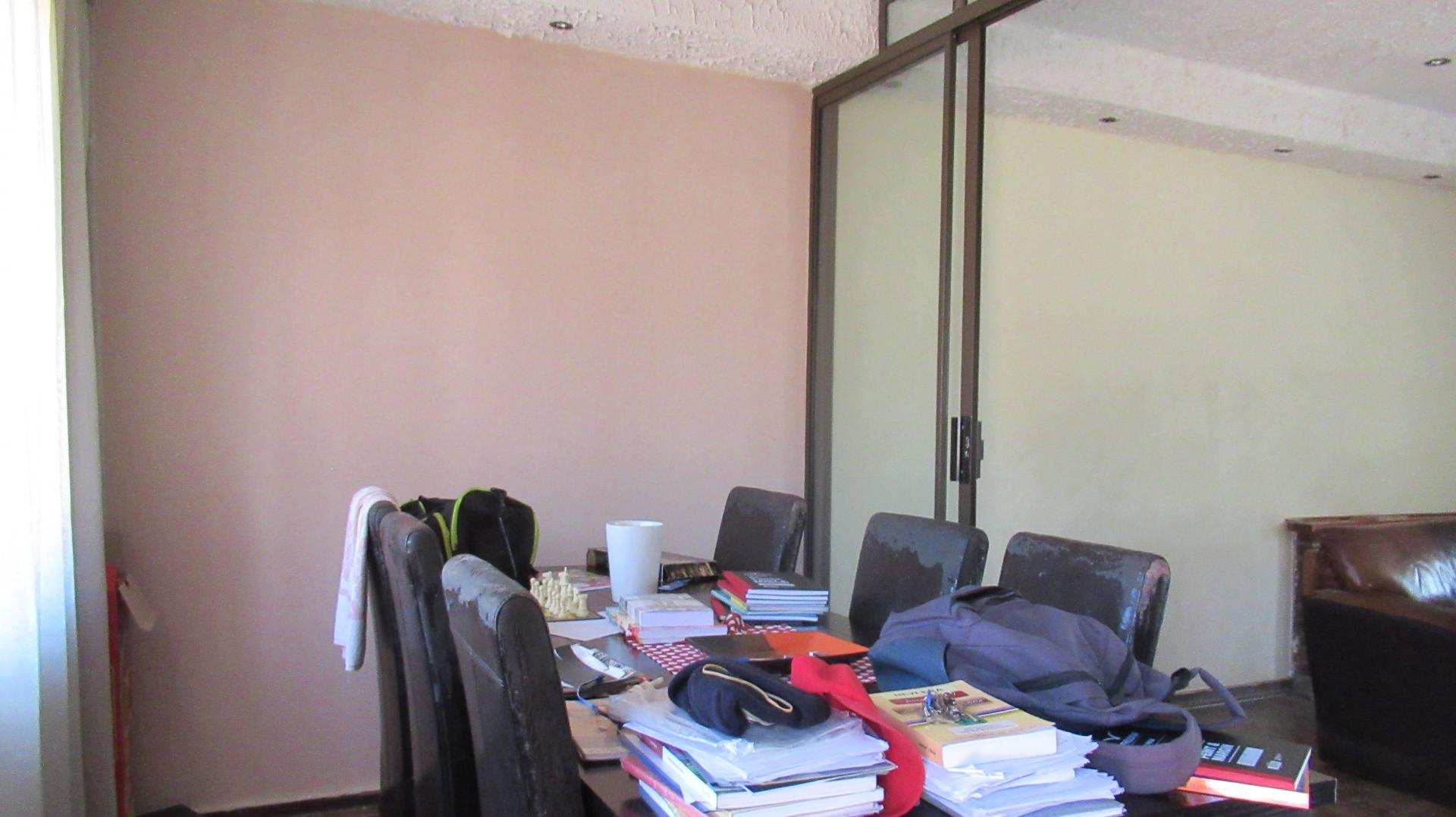 Dining Room - 11 square meters of property in Mindalore