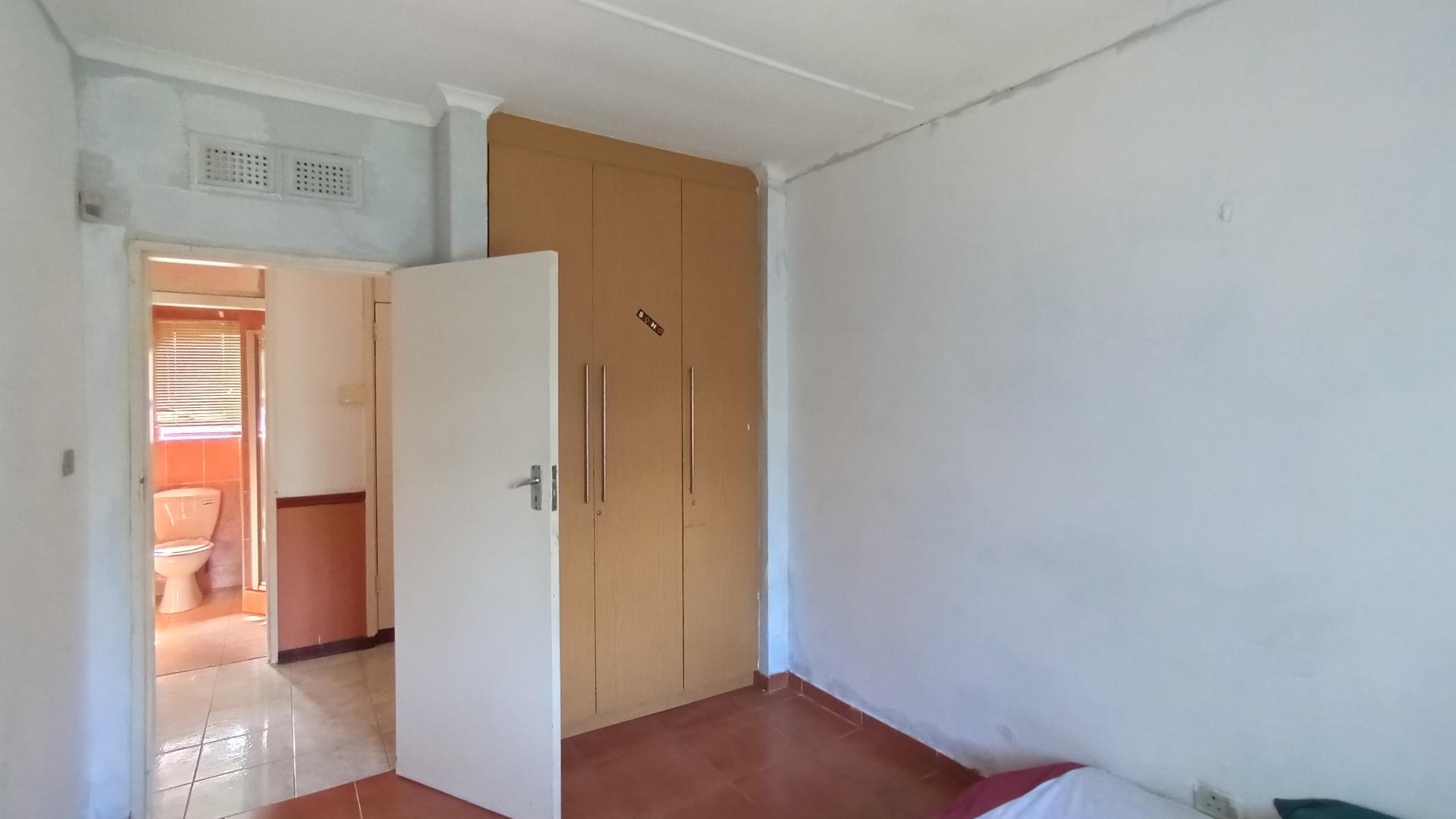 Bed Room 2 - 12 square meters of property in Berea West 