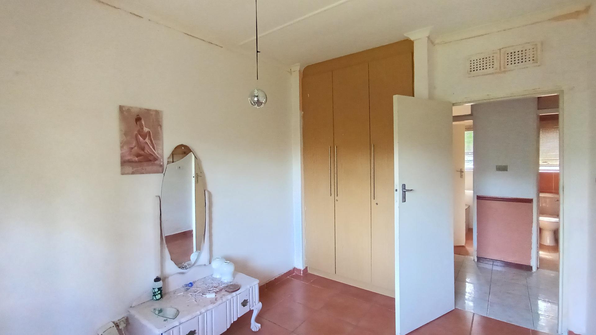 Bed Room 3 - 12 square meters of property in Berea West 