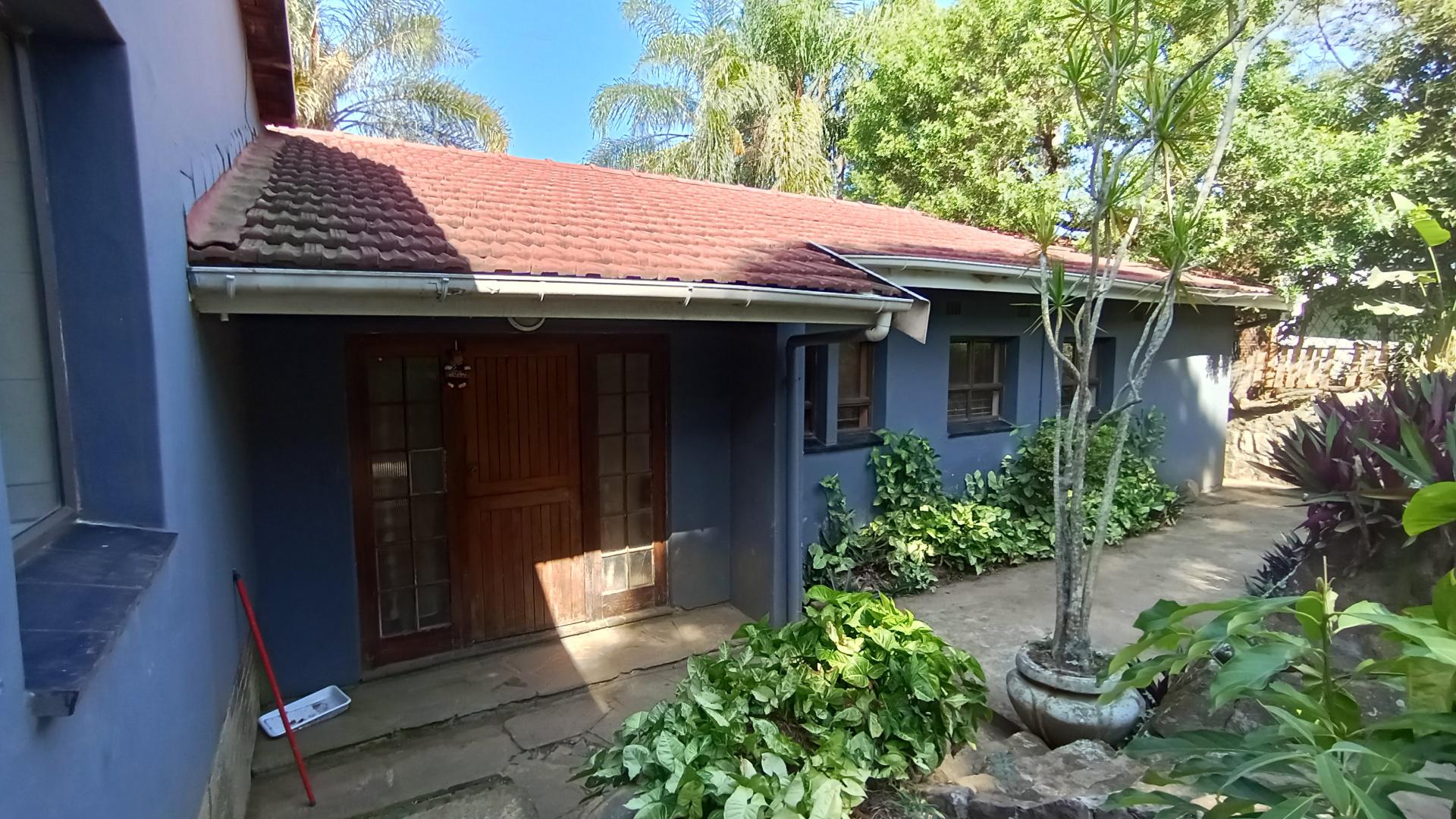 Front View of property in Berea West 