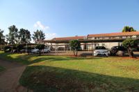  of property in Die Hoewes