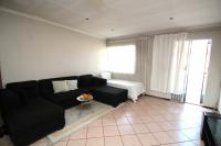  of property in Die Hoewes