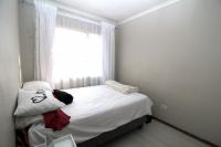  of property in Die Hoewes