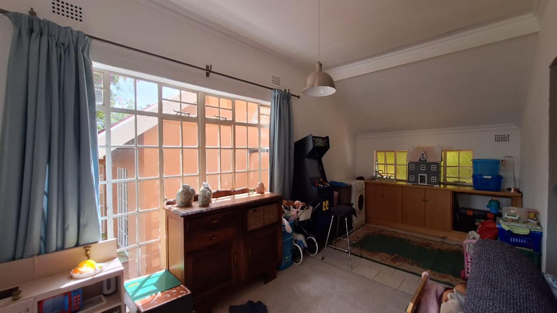 Entertainment - 23 square meters of property in Weltevreden Park