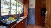 Kitchen - 24 square meters of property in Weltevreden Park
