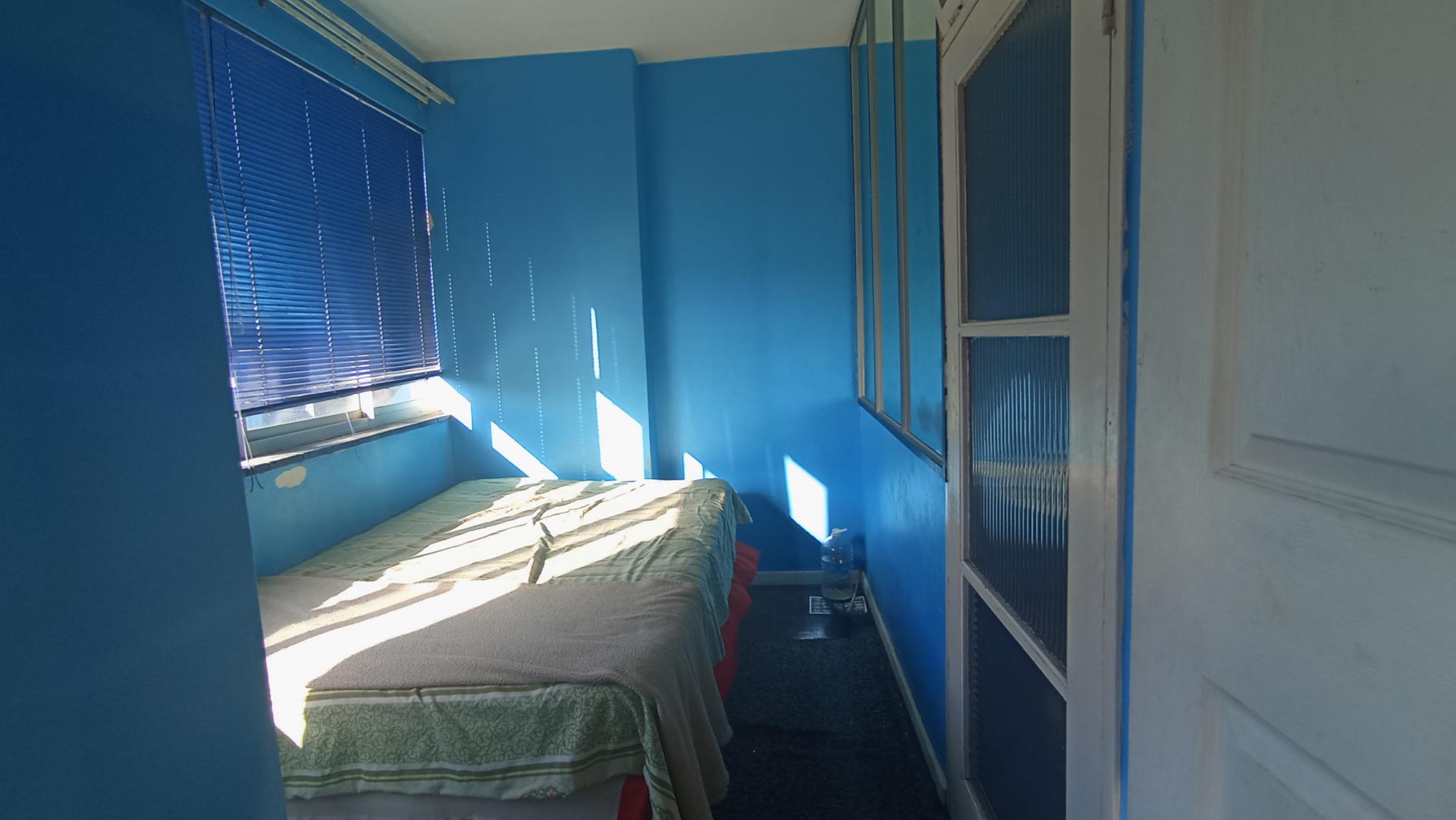 Bed Room 1 - 12 square meters of property in North Beach