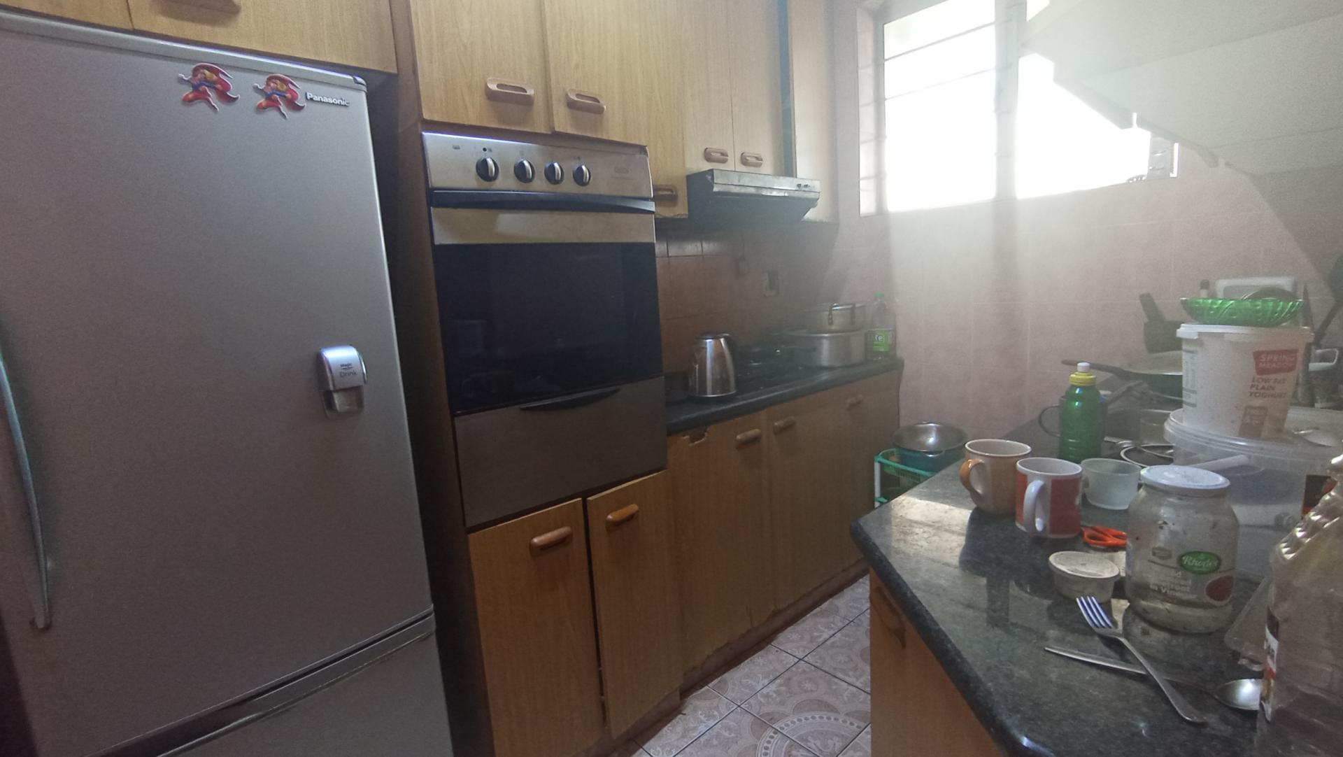 Kitchen - 8 square meters of property in North Beach
