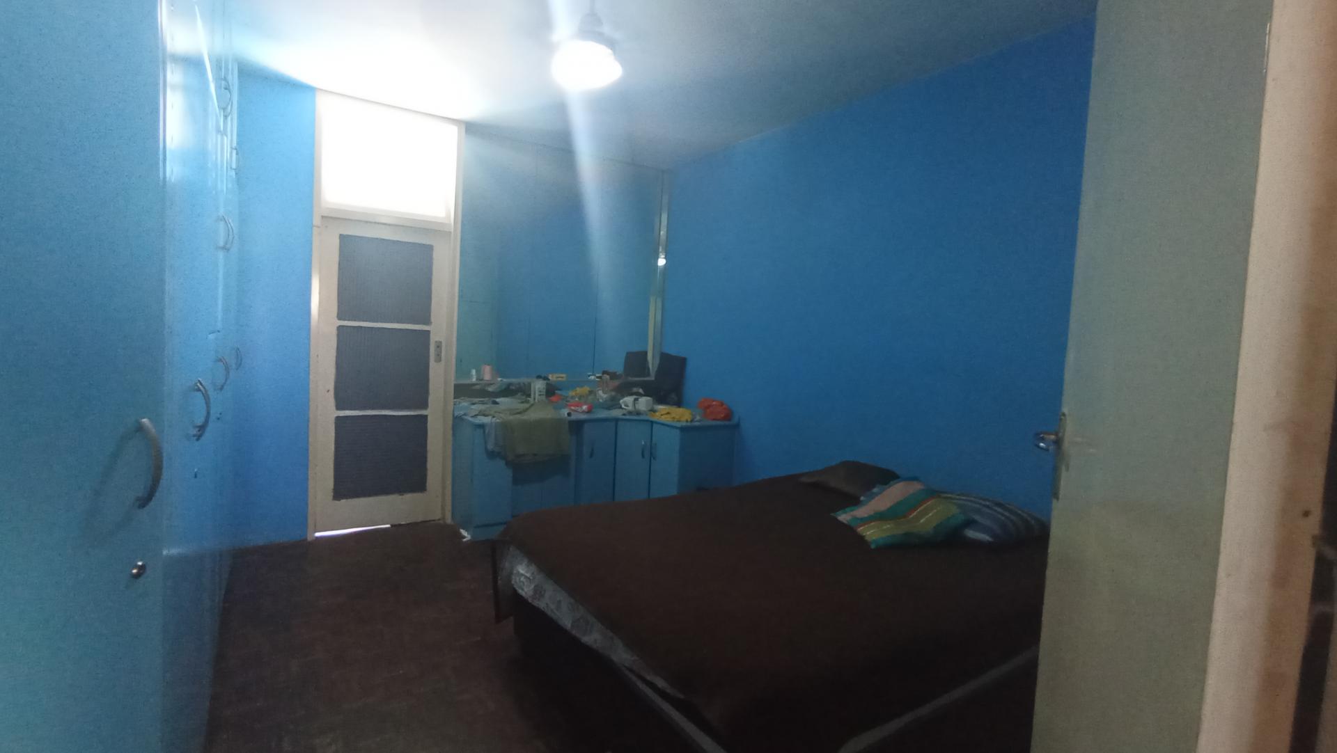 Bed Room 2 - 12 square meters of property in North Beach