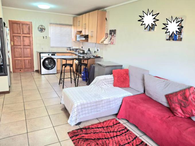 2 Bedroom Sectional Title for Sale For Sale in The Reeds - MR706631