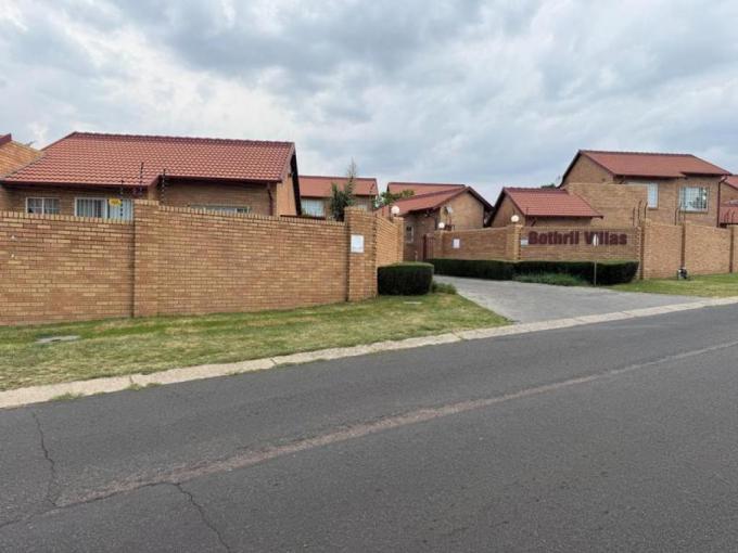 2 Bedroom Simplex to Rent in The Reeds - Property to rent - MR706648