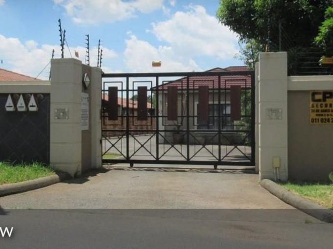 House for Sale For Sale in New Redruth - MR706664