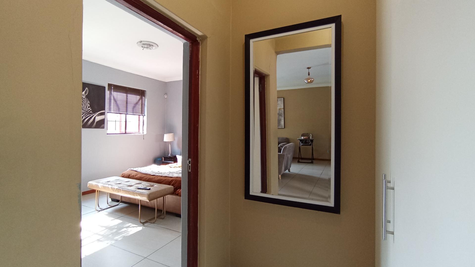 Spaces - 11 square meters of property in Equestria