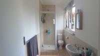 Bathroom 1 - 6 square meters of property in Trafalgar
