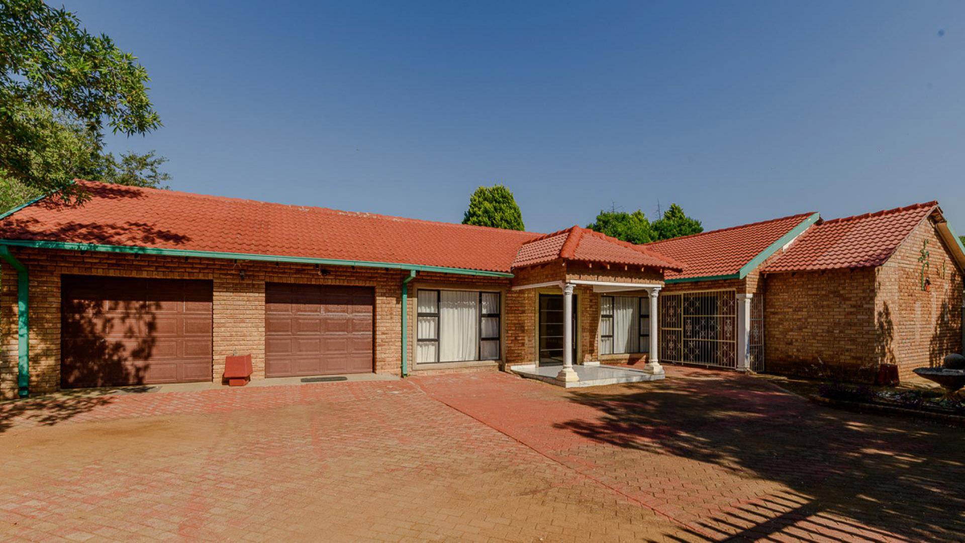 Front View of property in Klerksdorp