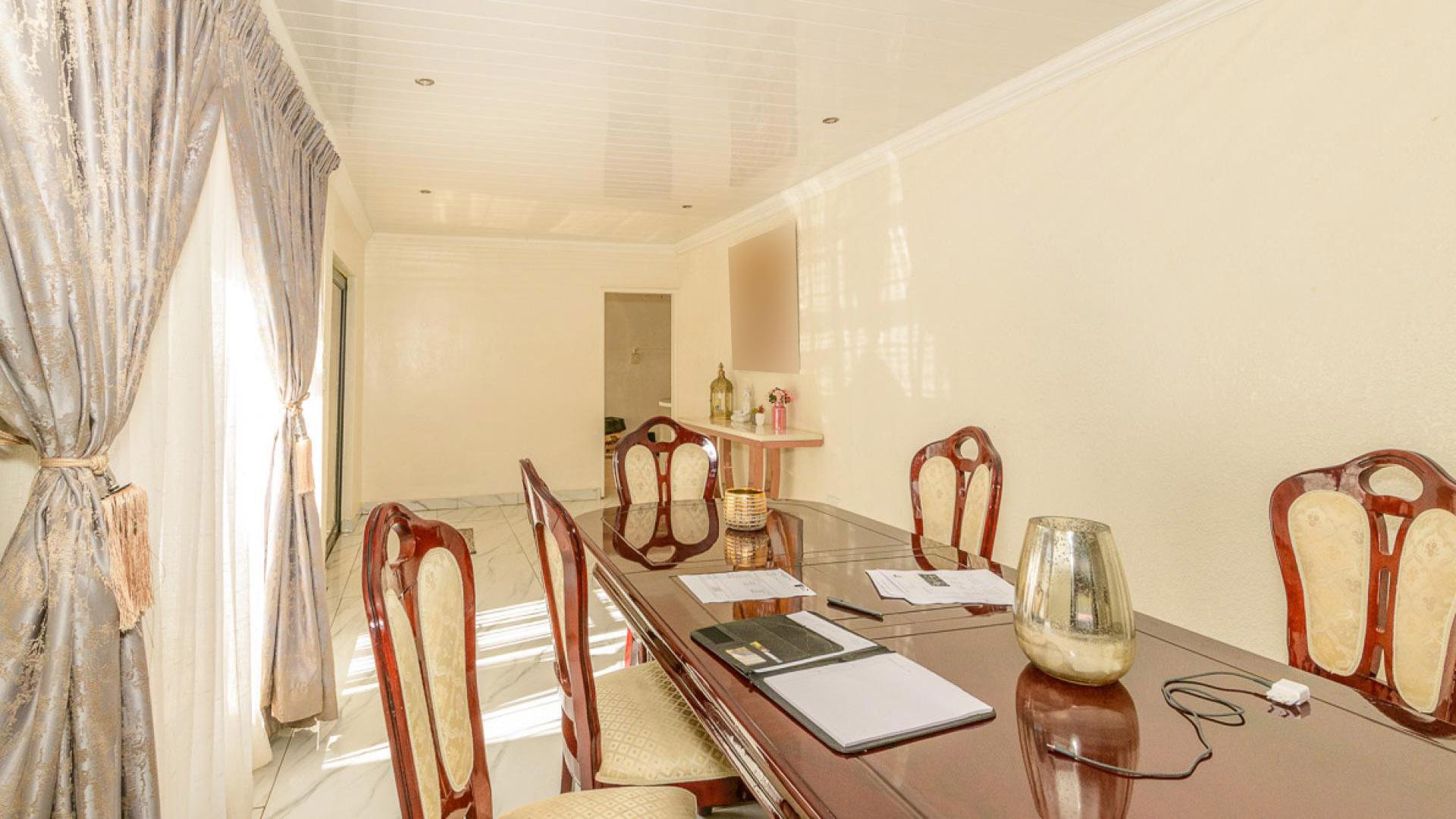 Dining Room of property in Klerksdorp