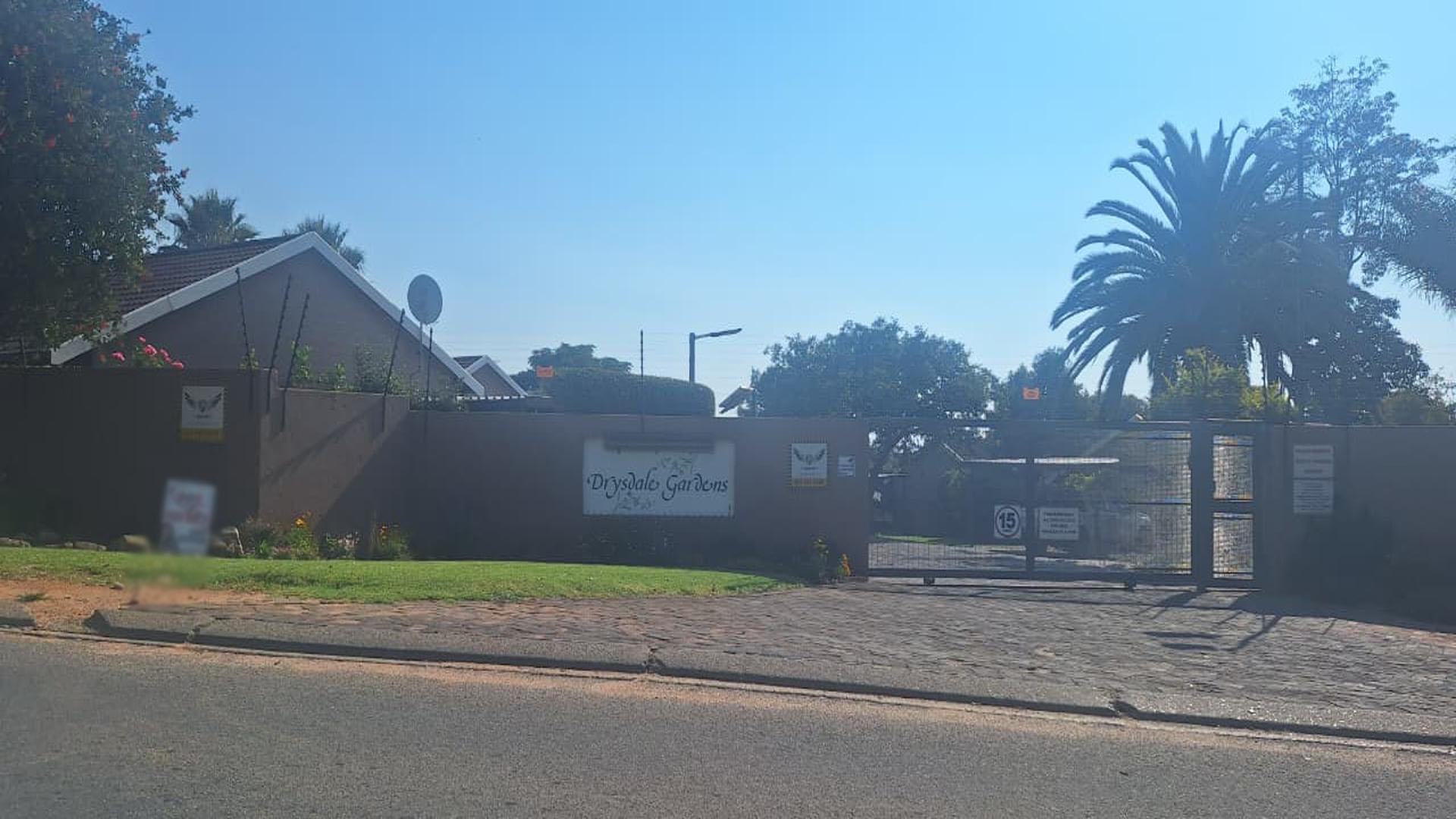 Front View of property in Sundowner