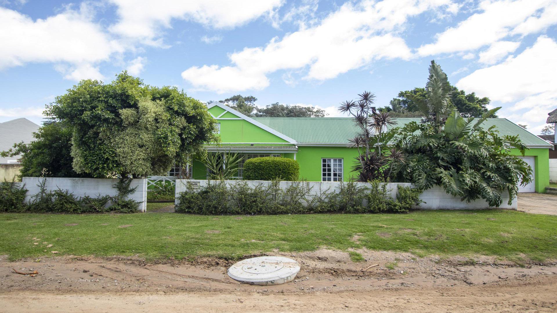 Front View of property in East Bank