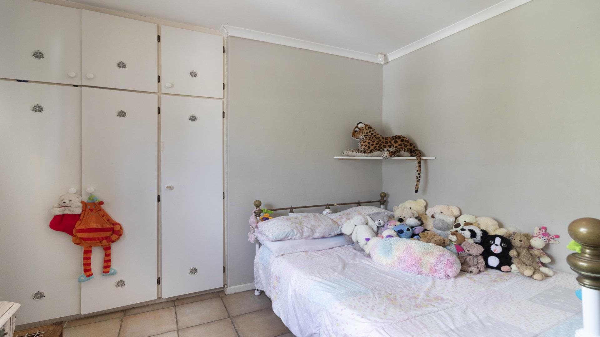 Bed Room 2 of property in East Bank