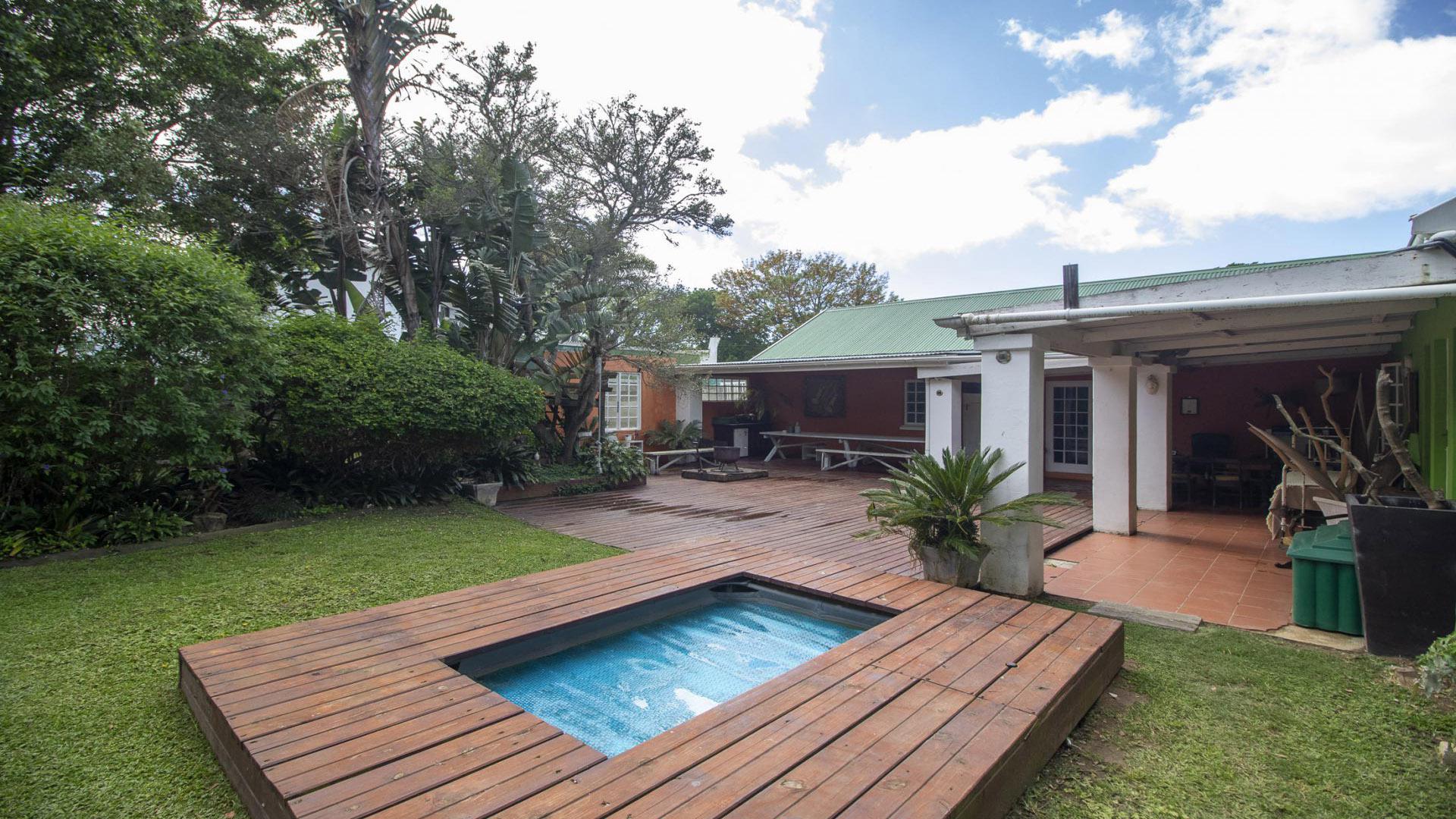 Swimming Pool of property in East Bank
