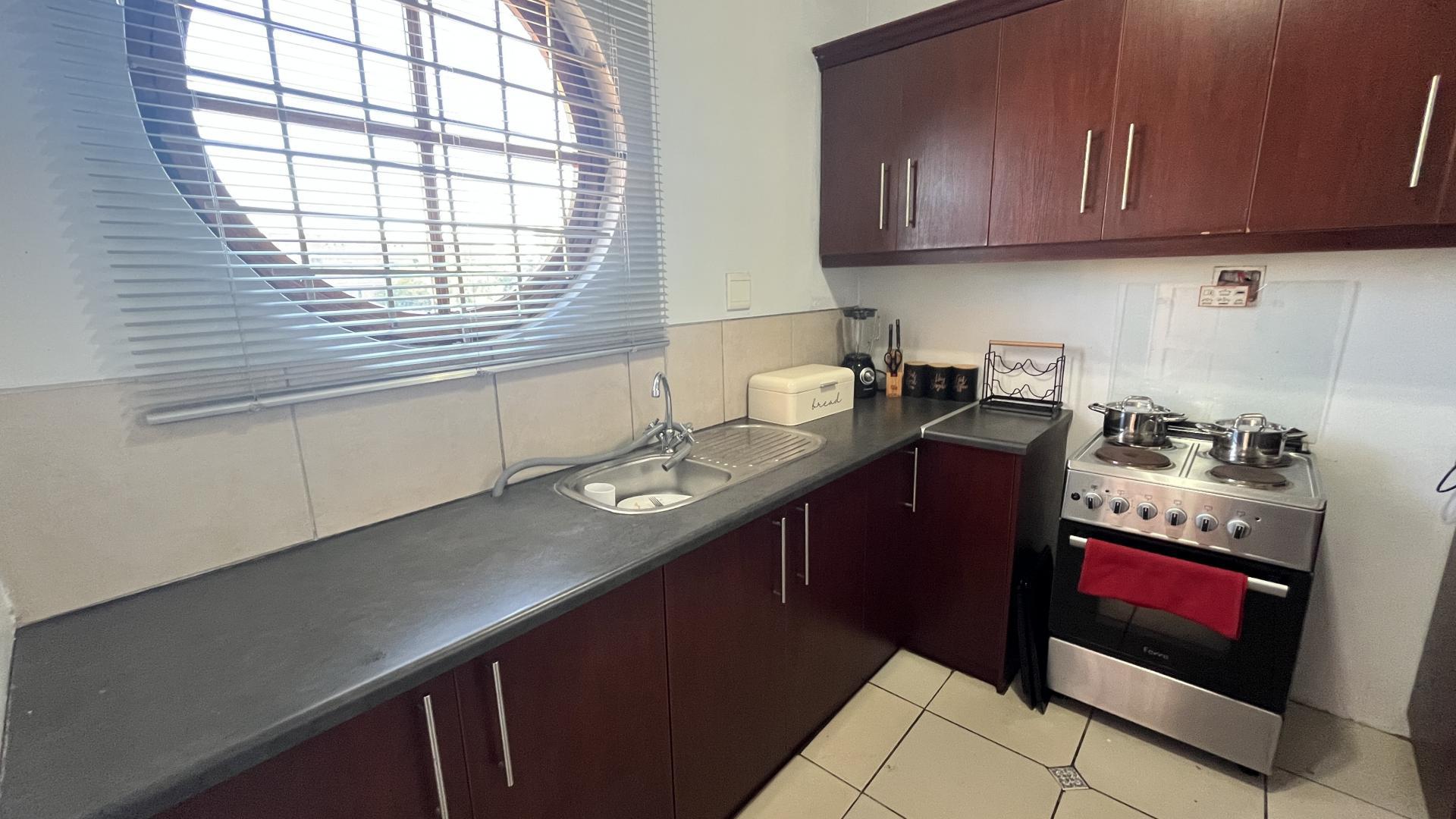 Kitchen of property in Willows