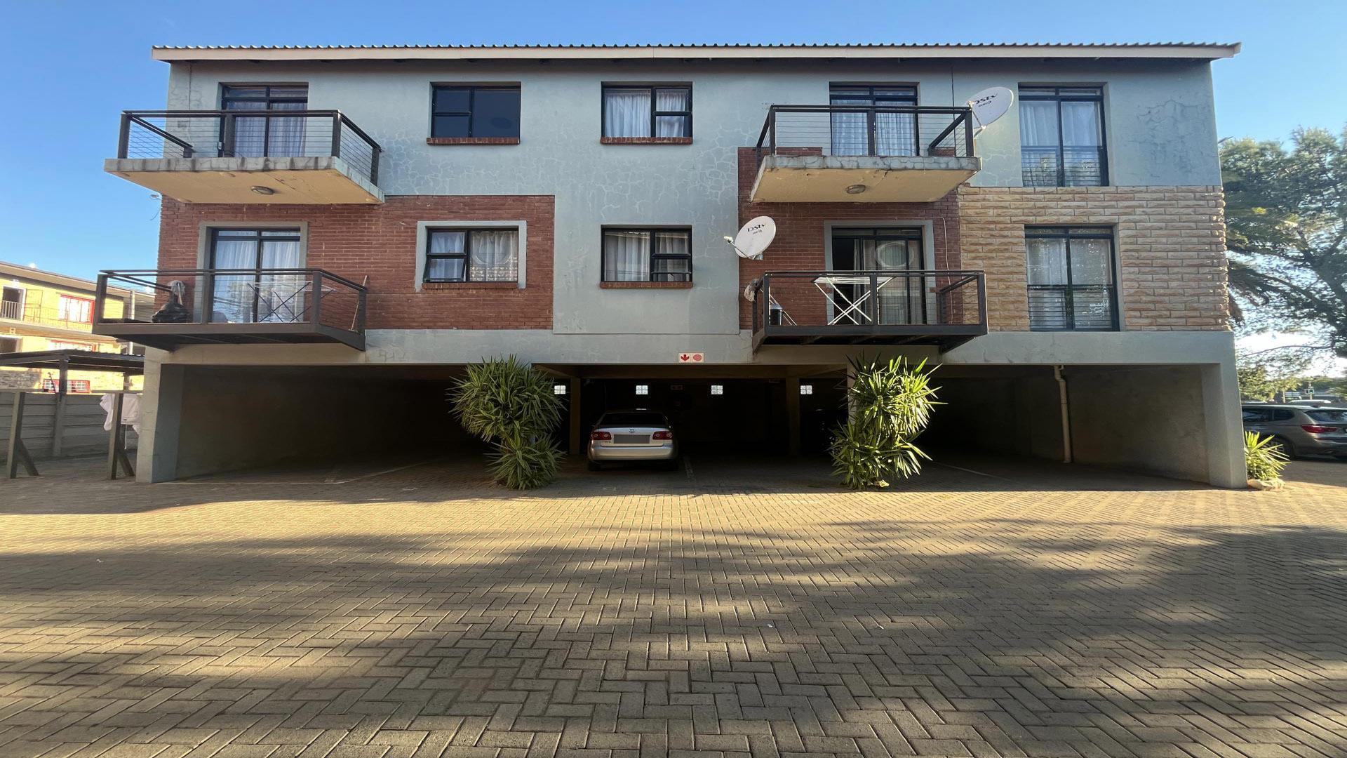 Front View of property in Willows