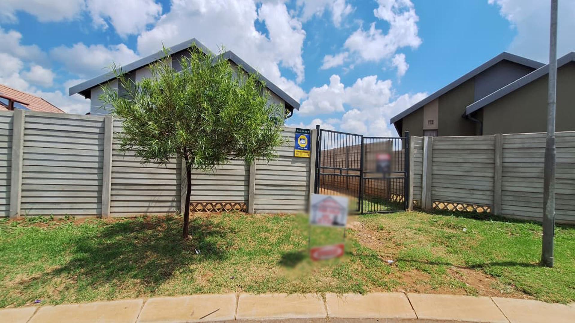 Front View of property in Sky City