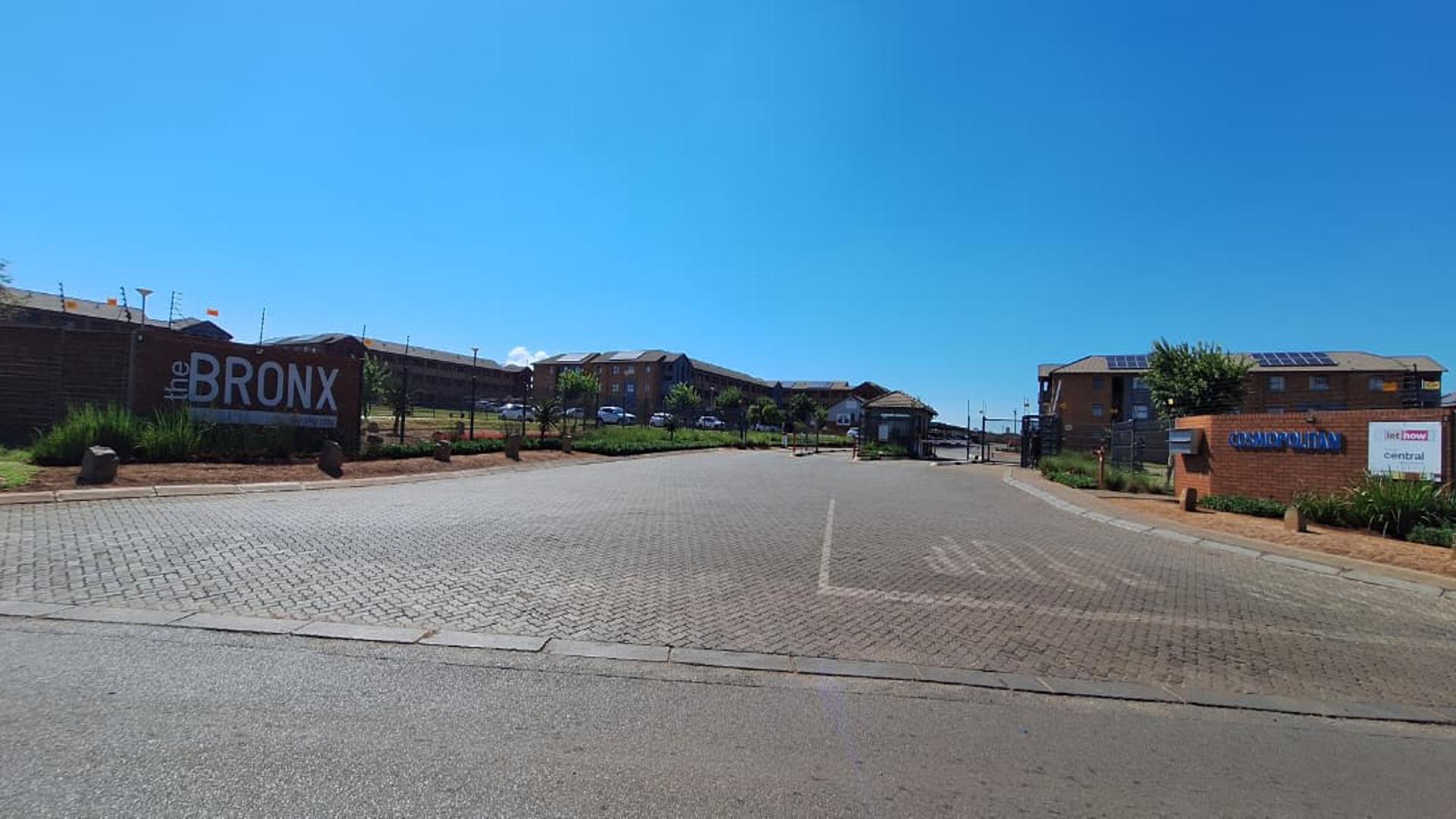 Front View of property in Watervalspruit