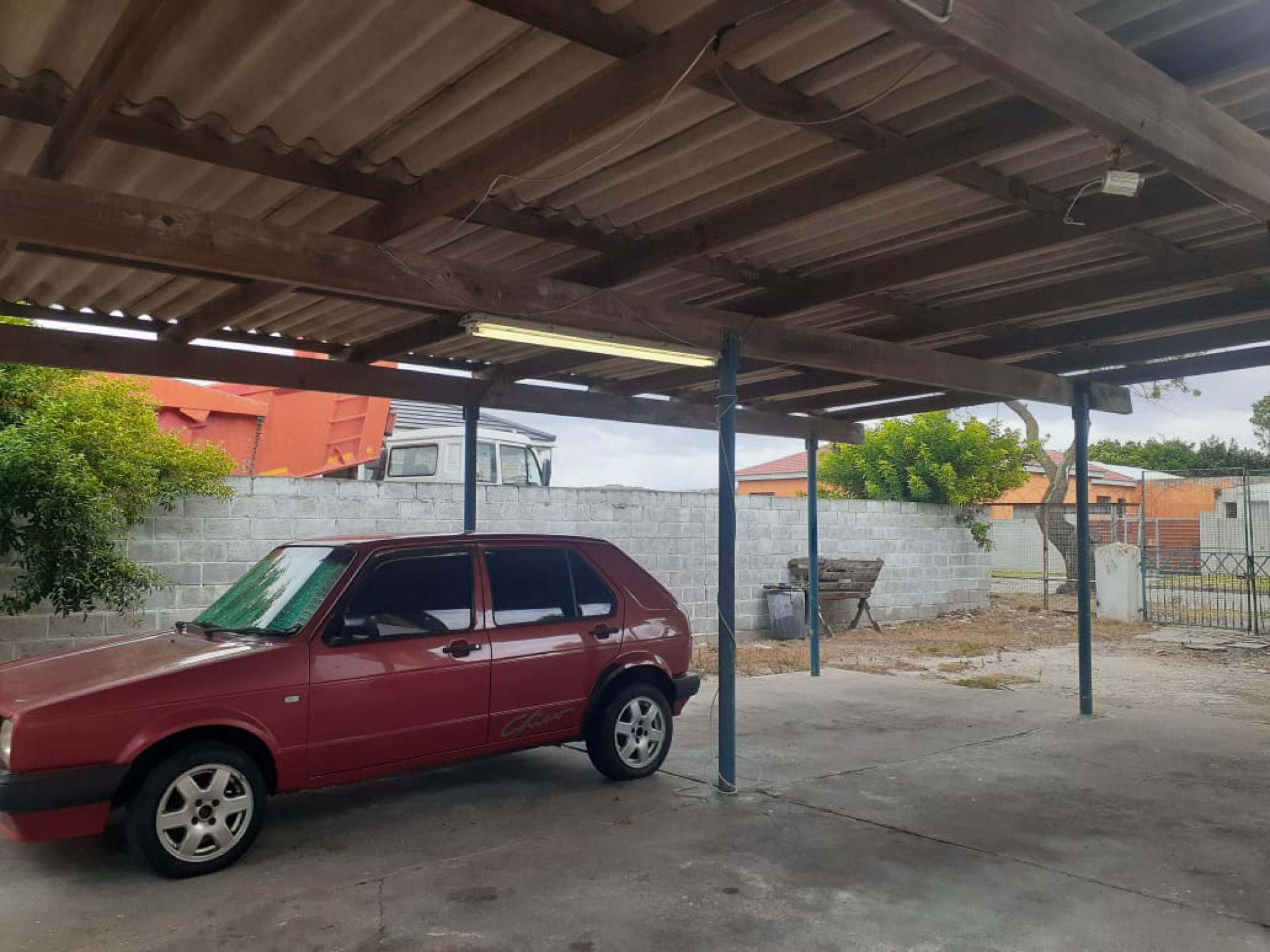  of property in Algoa Park