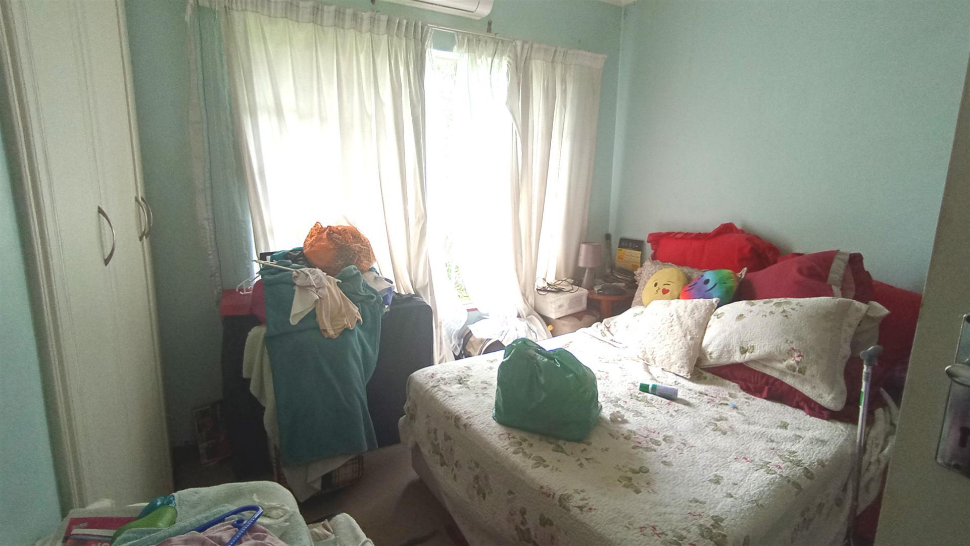 Bed Room 1 - 15 square meters of property in Ferncliffe