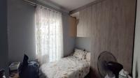 Bed Room 1 - 9 square meters of property in Albertsdal