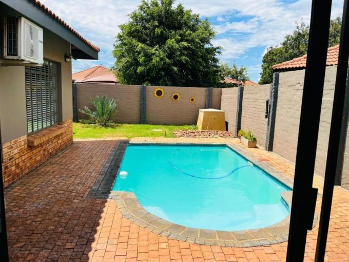 3 Bedroom House for Sale For Sale in Waterval East - MR706780