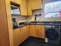  of property in Glenvista