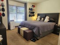  of property in Glenvista