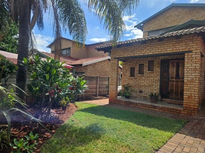 3 Bedroom House for Sale For Sale in Protea Park (North West) - MR706814