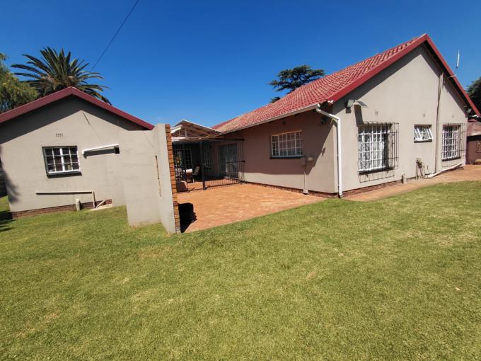 3 Bedroom House for Sale For Sale in Brackenhurst - MR706817