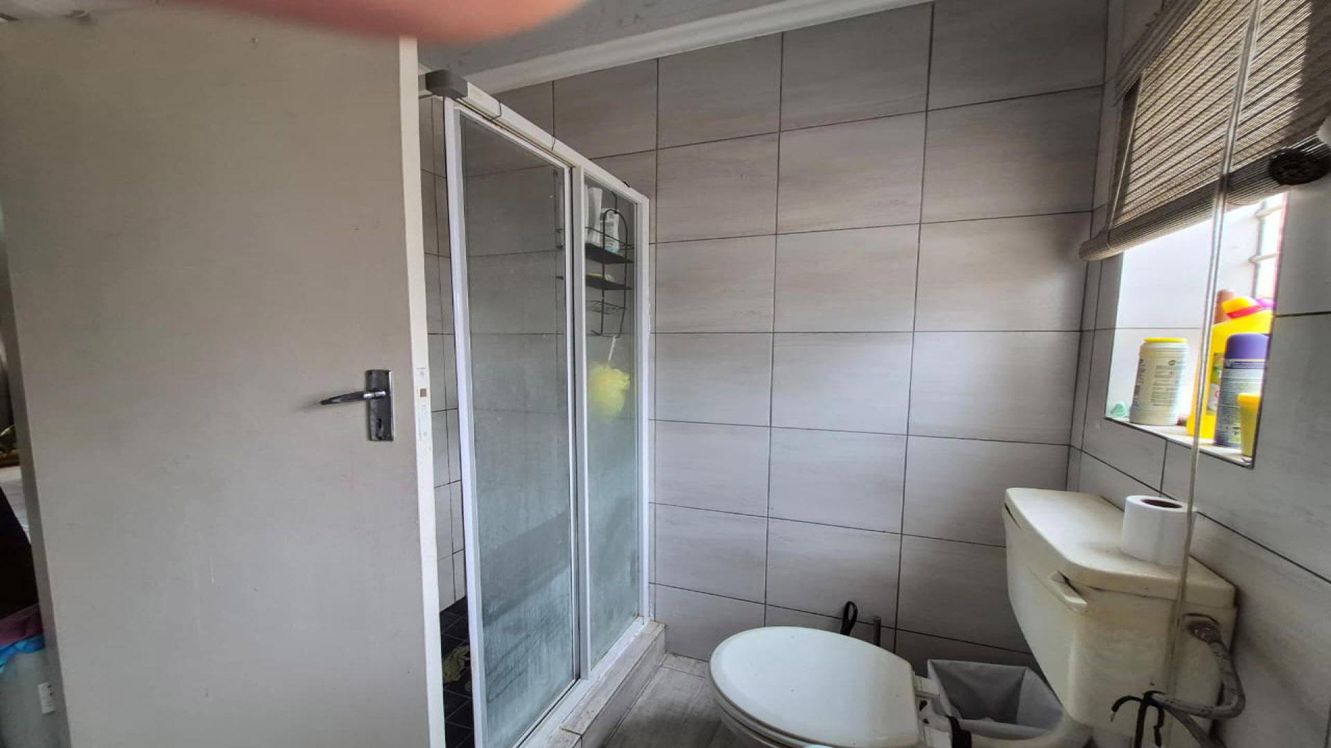 Bathroom 1 of property in Georginia