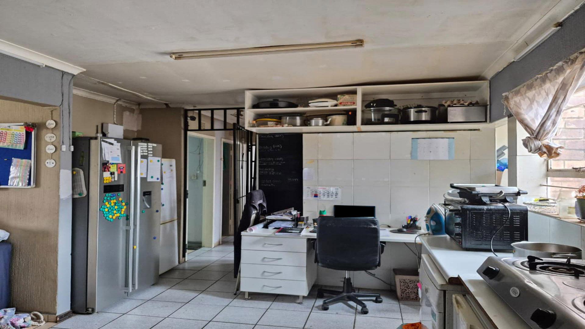 Kitchen of property in Georginia