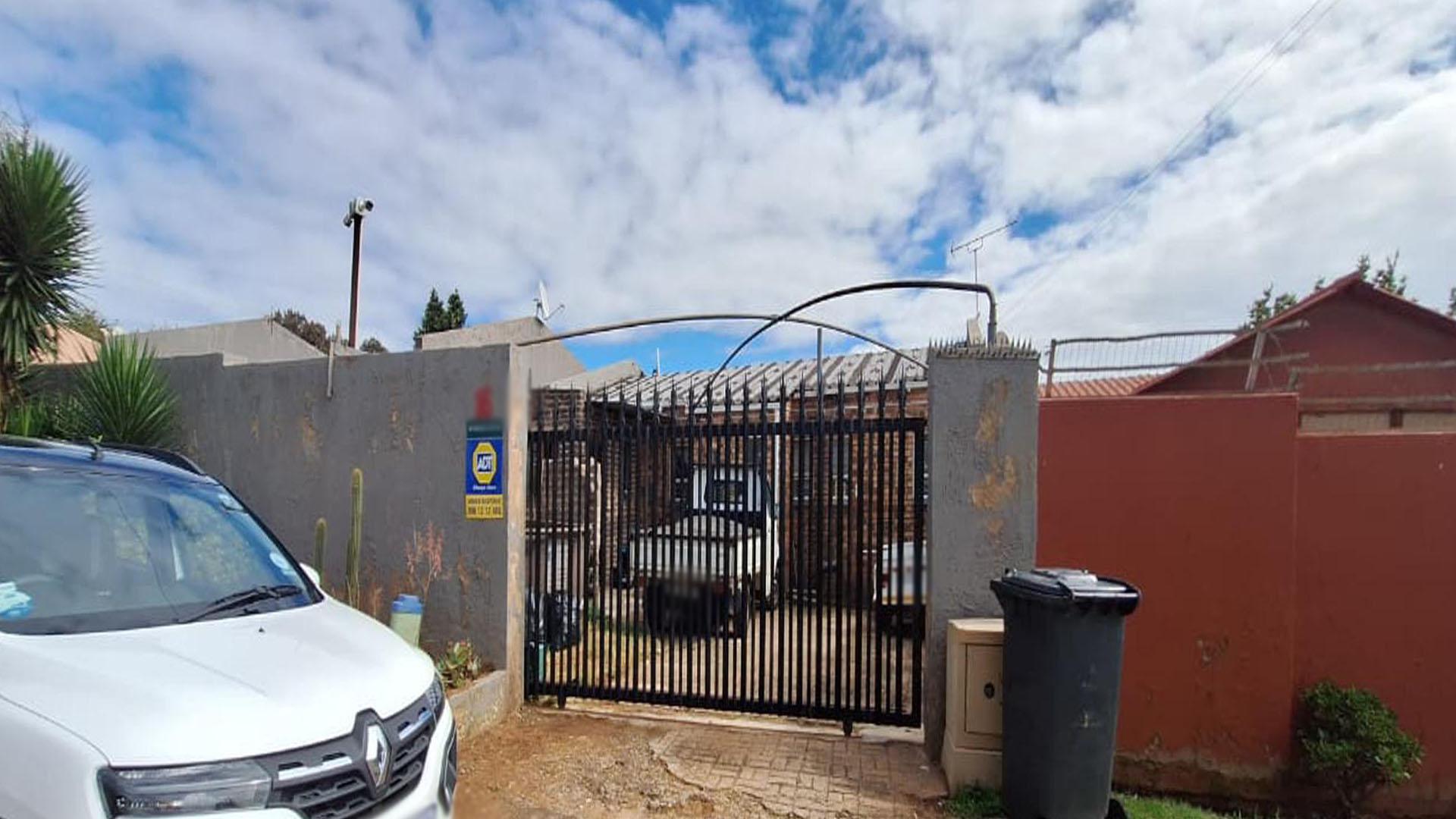 Front View of property in Georginia