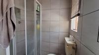 Bathroom 1 - 6 square meters of property in Georginia